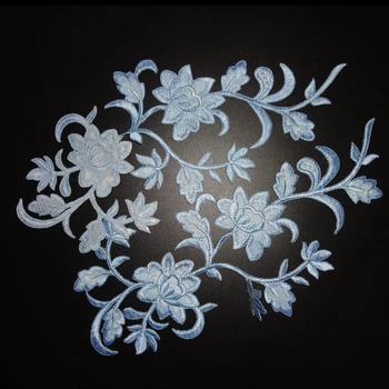 1pc Burgundské modré, čierne biele, fialové, vyšívané nášivka žehlička na 5 farby kvetu záplaty