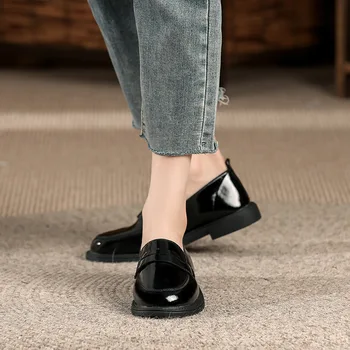 Veľká Veľkosť 31-42 Mokasíny Patent Kožené Ploché Topánky Ženy Čierne Topánky